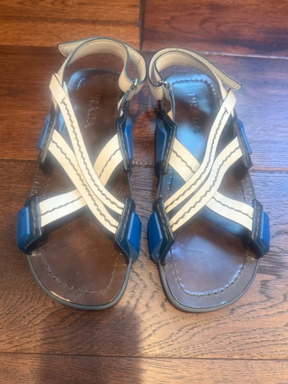AUTHENTIC PRADA MENS LEATHER SLINGBACK SANDALS, SIZE UK 8/ US 9, WHITE/BLUE - Picture 2 of 15
